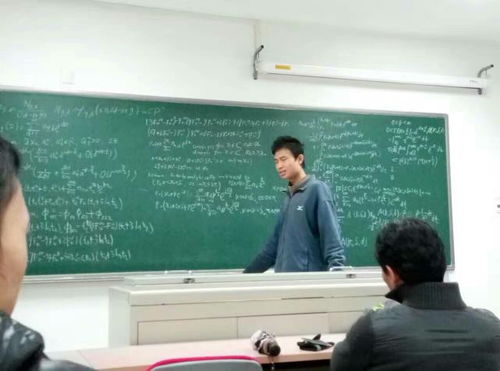 北大回应“韦神”健康问题(北大回应韦神健康问题，关注健康，科学应对)